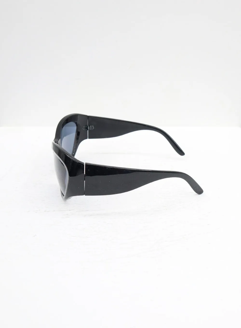 Thick Frame Sunglasses CM321